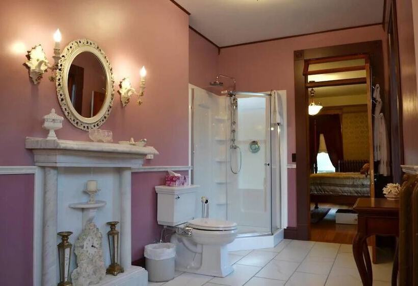 The Conner House B&b