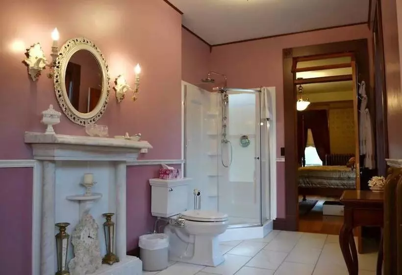 The Conner House B&b