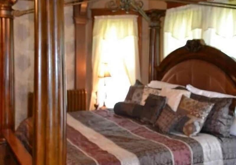 The Conner House B&b