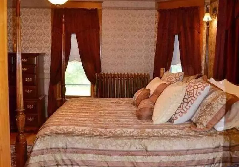 The Conner House B&b