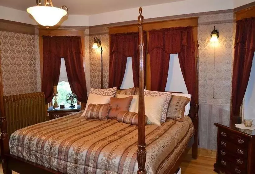 The Conner House B&b