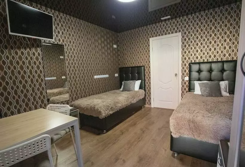 Auberge Guest House Piter