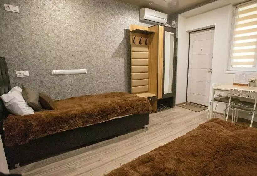 Auberge Guest House Piter