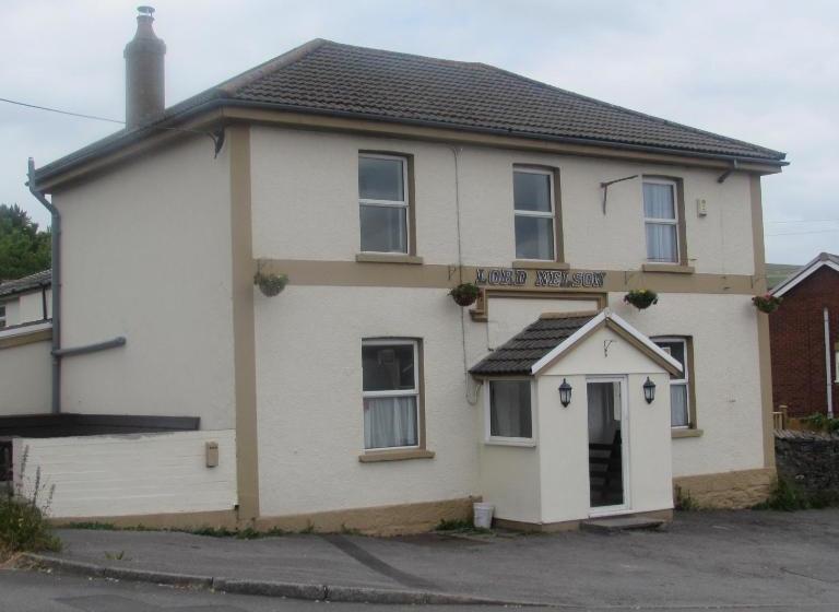 ベッドアンドブレックファースト Lord Nelson