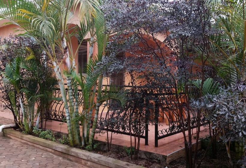 هتل Makan Hill Resort