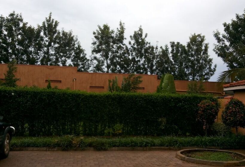 هتل Makan Hill Resort