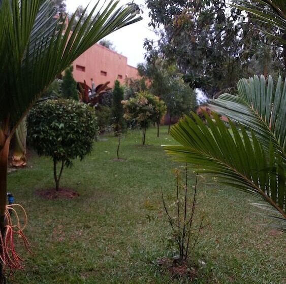 هتل Makan Hill Resort