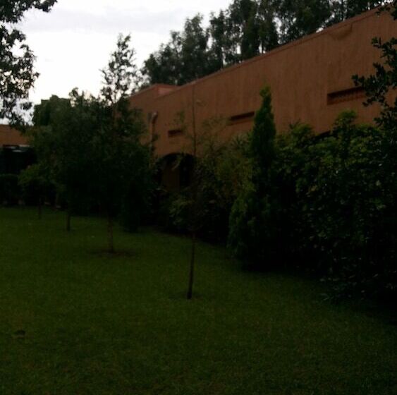 هتل Makan Hill Resort