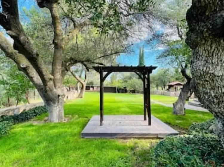 Maaseutuhotelli El Rancho Robles