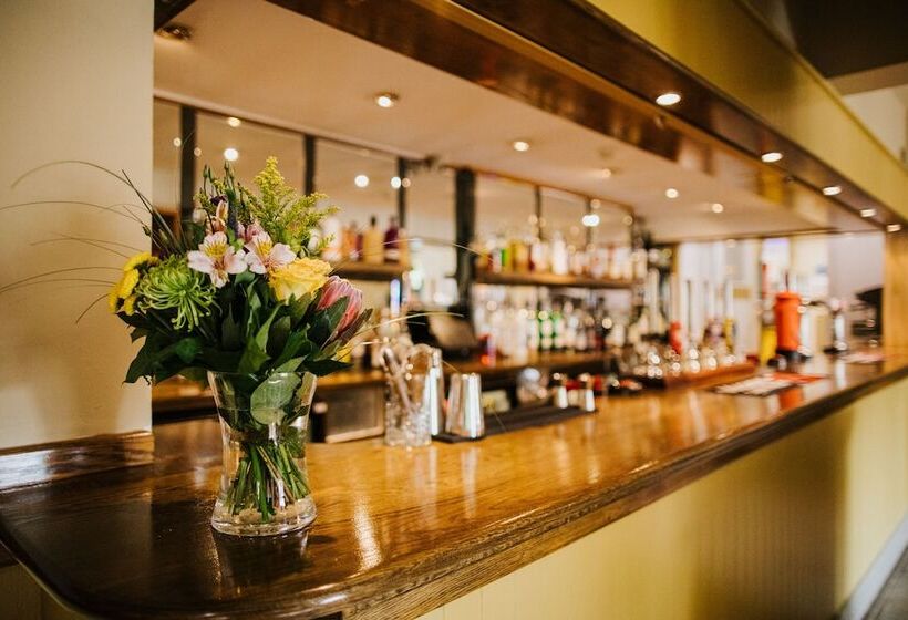 Отель The Stratton House