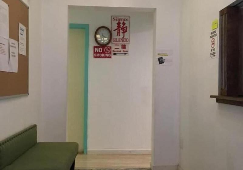 Kamway Lodge & Travel Hostel