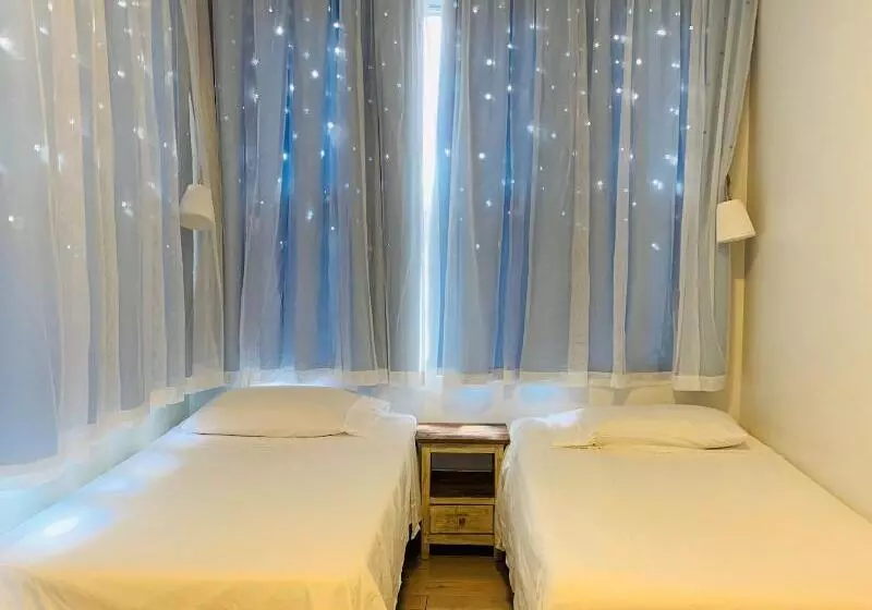 Kamway Lodge & Travel   Hostel