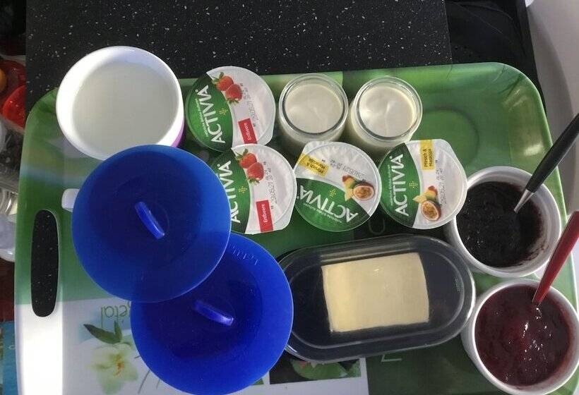 Majatalo Maison D Hôtes Bleu Cudrefin