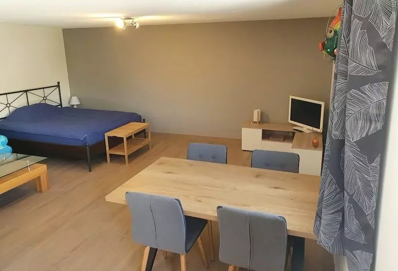 پانسیون Maison D Hôtes Bleu Cudrefin