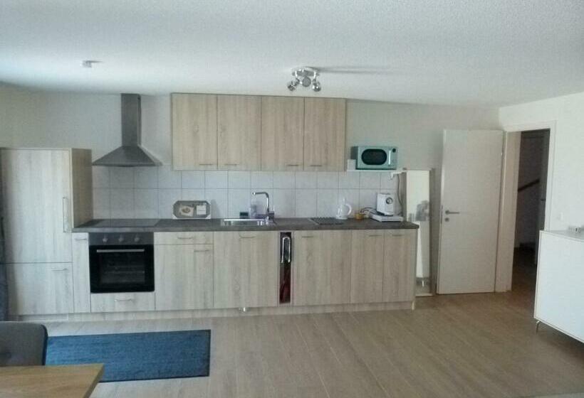 Majatalo Maison D Hôtes Bleu Cudrefin