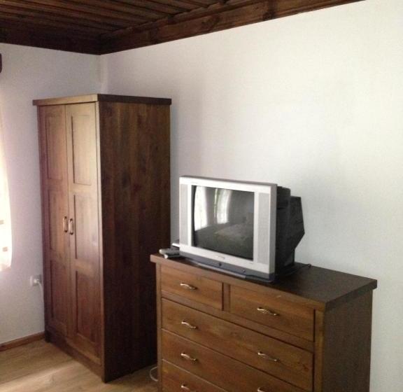 פנסיון Ristevata Guest House