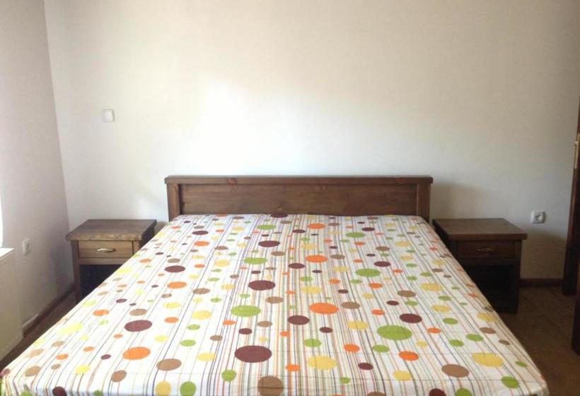 פנסיון Ristevata Guest House