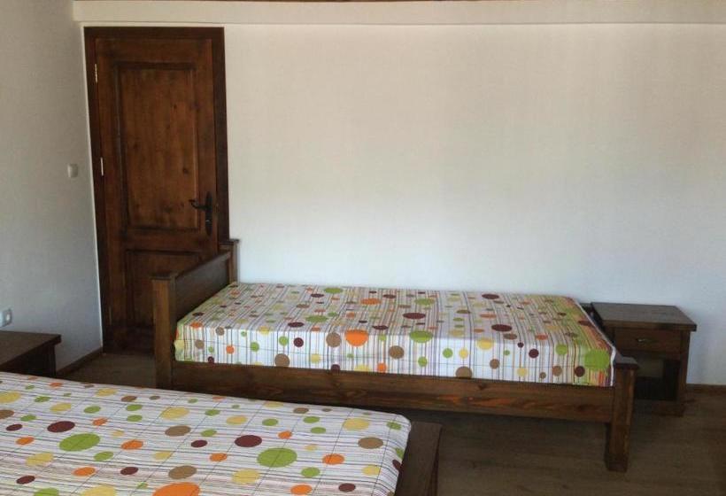 פנסיון Ristevata Guest House