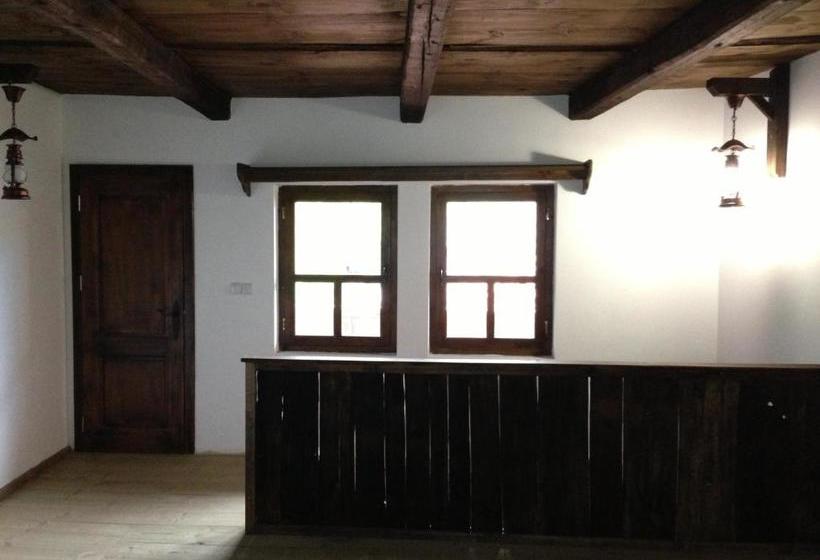 פנסיון Ristevata Guest House