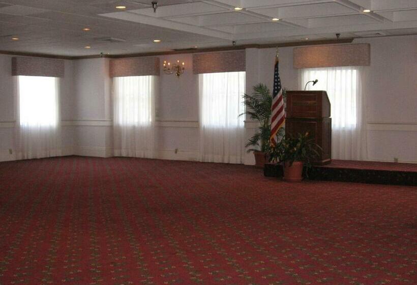 هتل Nantucket Inn