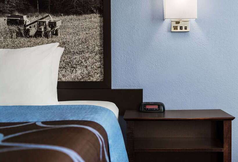 ホテル Super 8 By Wyndham Columbus Edinburgh