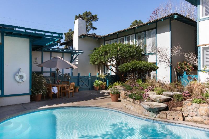 ホテル Normandy Inn