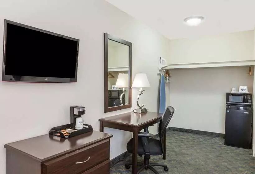 모텔 Days Inn By Wyndham Santa Maria