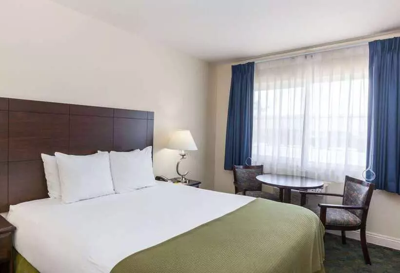 모텔 Days Inn By Wyndham Santa Maria