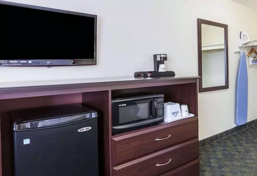 모텔 Days Inn By Wyndham Santa Maria