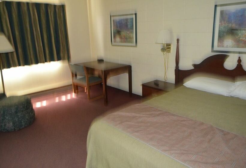 فندق على الطريق Grand Inn Fargo