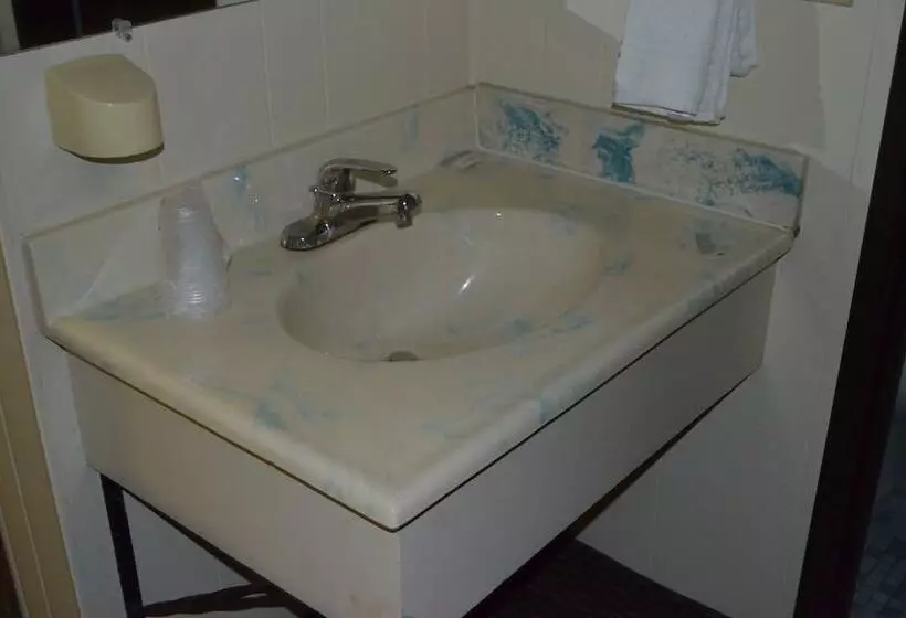 Мотель Grand Inn Fargo