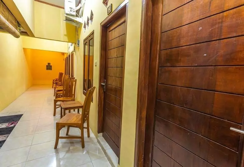 ホテル Murni Homestay By Oyo Rooms