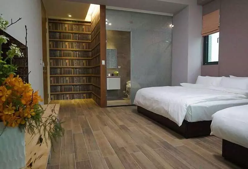 Chance Villa