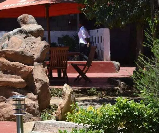 هتل Falls Hippo Point