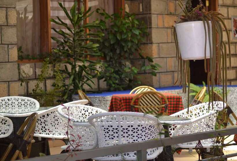 هتل Falls Hippo Point