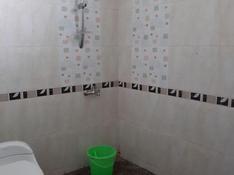 پانسیون Cahaya Bukit Cemara