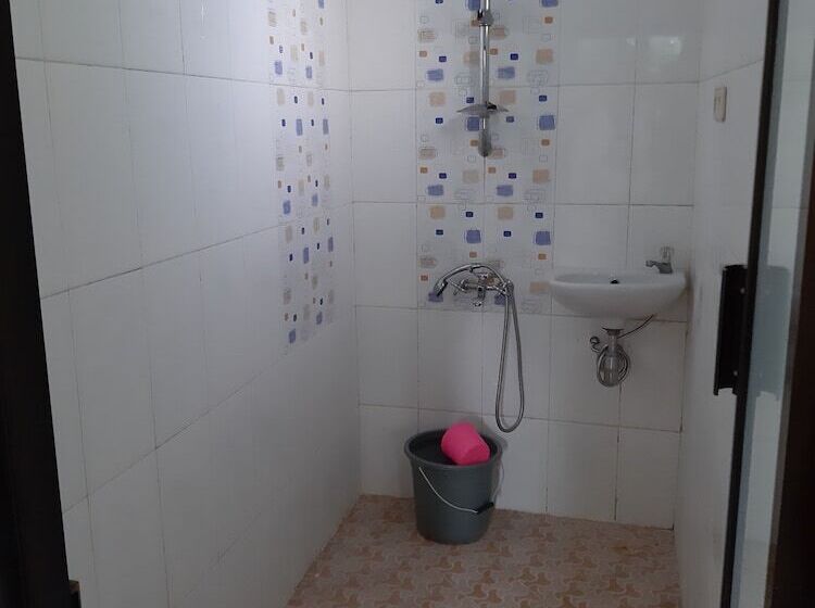 پانسیون Cahaya Bukit Cemara