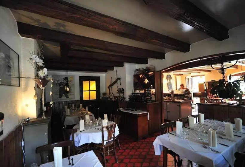 ユースホステル De La Place