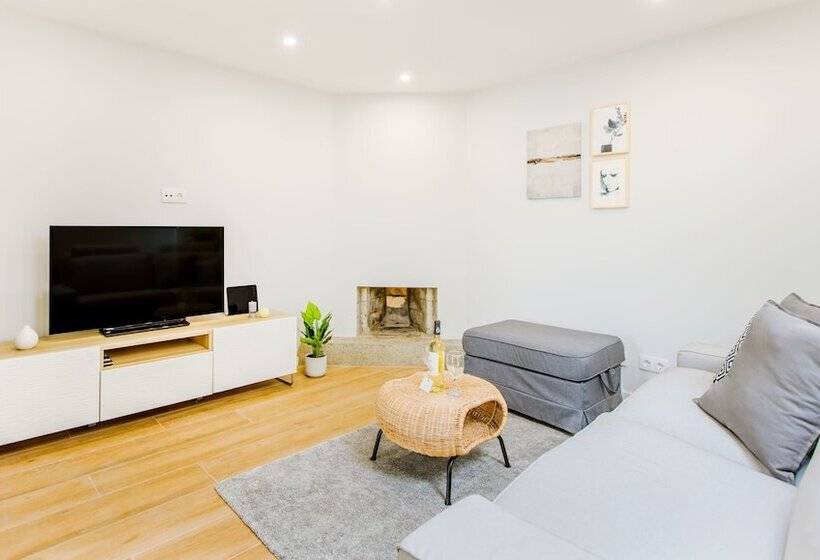 Espinho Beach 4 Stays