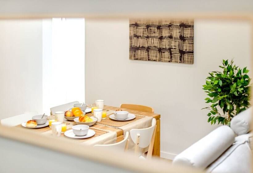 Espinho Beach 4 Stays