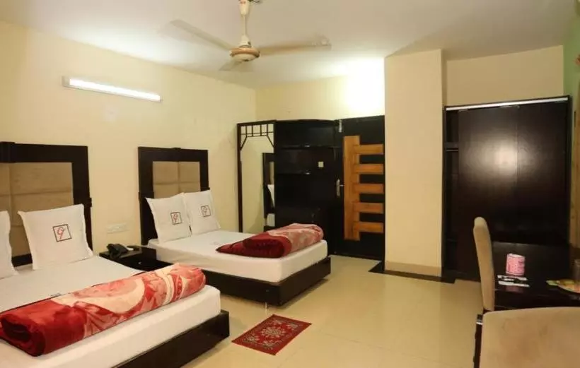 هتل Grand Beach Resort