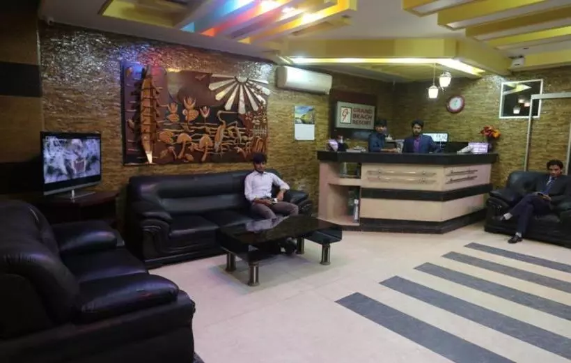 هتل Grand Beach Resort