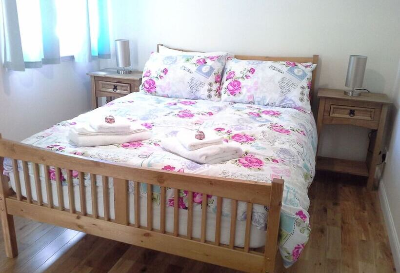 Modern Leith Apartment