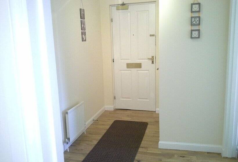 Modern Leith Apartment