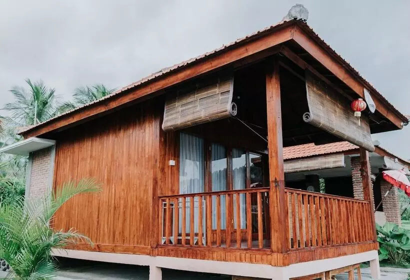 ペンション Villa Sande