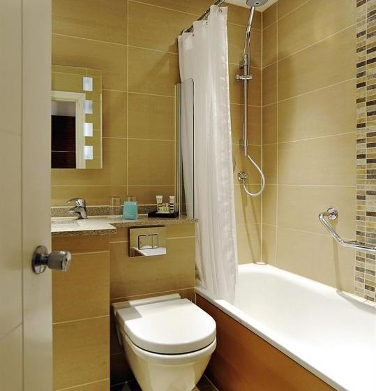 Petra Cabin Roof Top Hostel