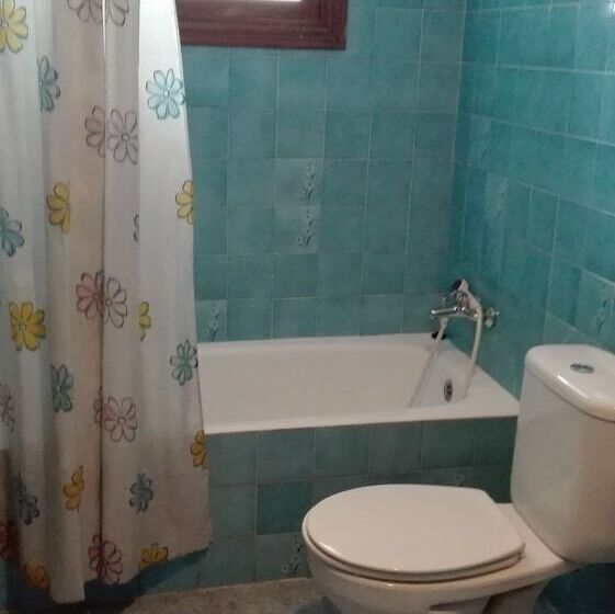 Spacious Apartment With Balcony Guardamar Del Segura 100 M²