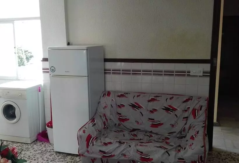 Spacious Apartment With Balcony Guardamar Del Segura 100 M²