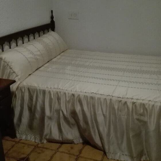 Spacious Apartment With Balcony Guardamar Del Segura 100 M²