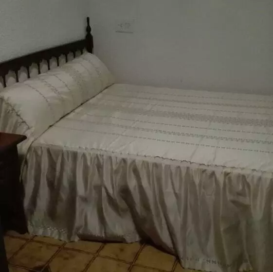 Spacious Apartment With Balcony Guardamar Del Segura 100 M²